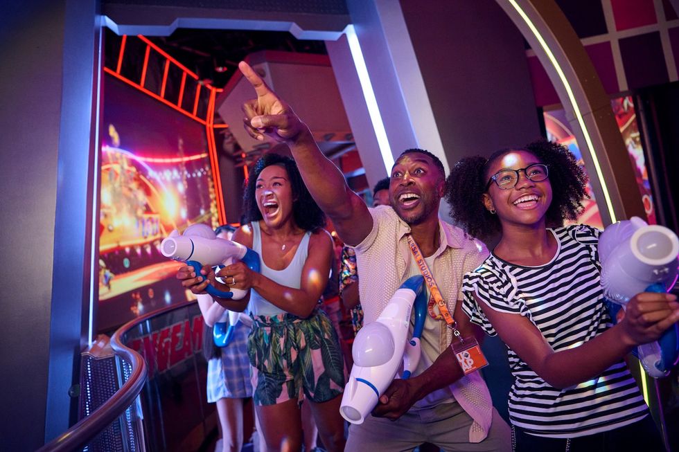 universal orlando villain-con minion blast