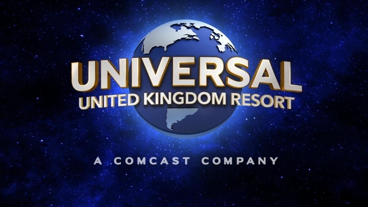 Universal UK Resort logo with a globe and "A Comcast Company" text below.