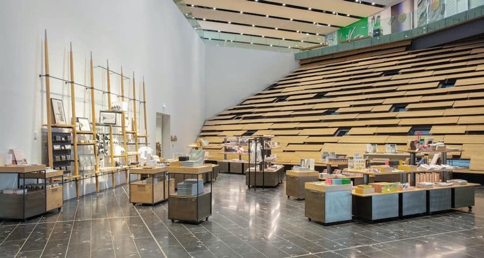 VA_Dundee_Retail whole brand experience