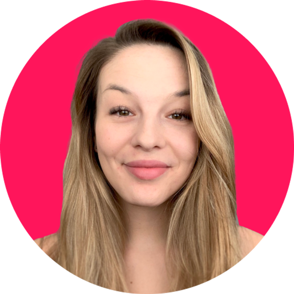 Vanessa headshot on pink background