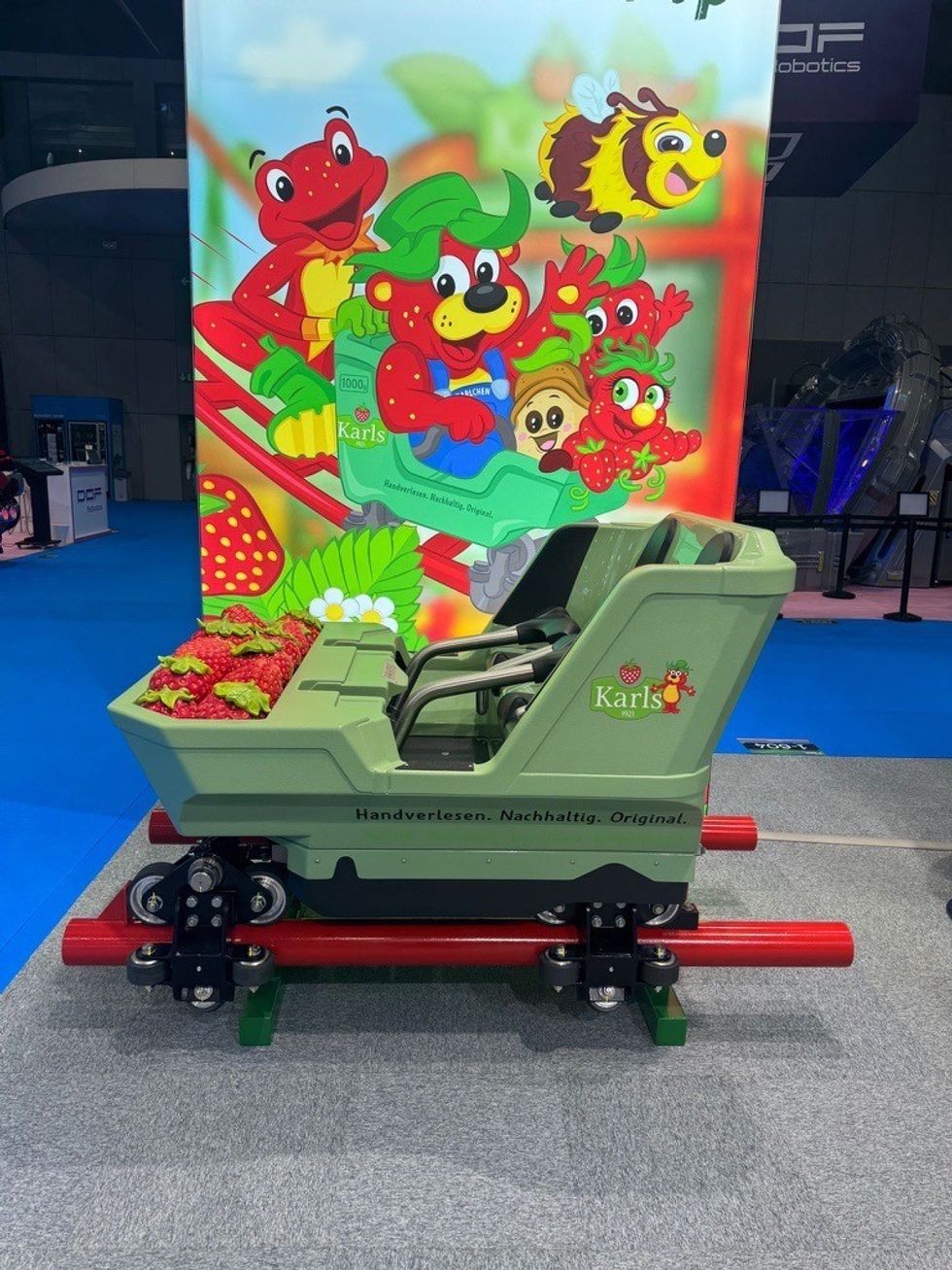 Vekoma ride vehicle for Karls