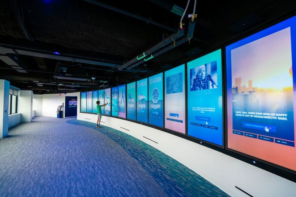 view boston screen wall