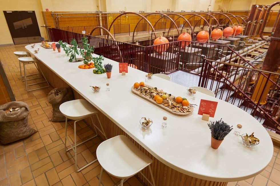 visitor experience mezzanine above distillery