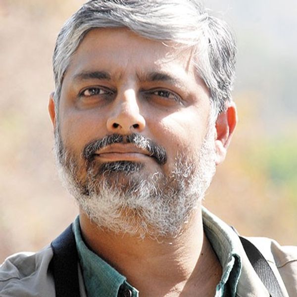 Vivek Menon Headshot