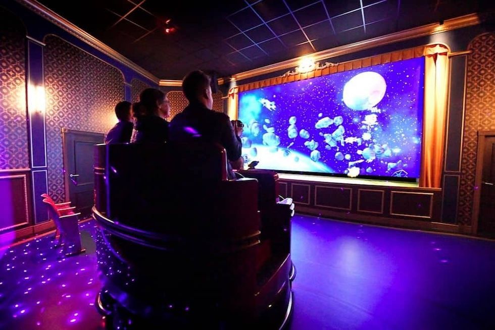 Walibi-Belgium-Popcorn-Revenge-space-scene