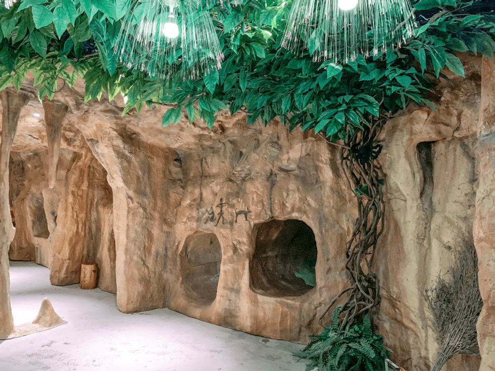 Walltopia artifical caves