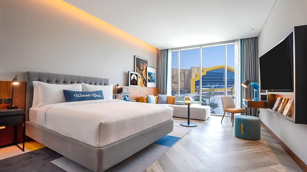 warner bros hotel abu dhabi