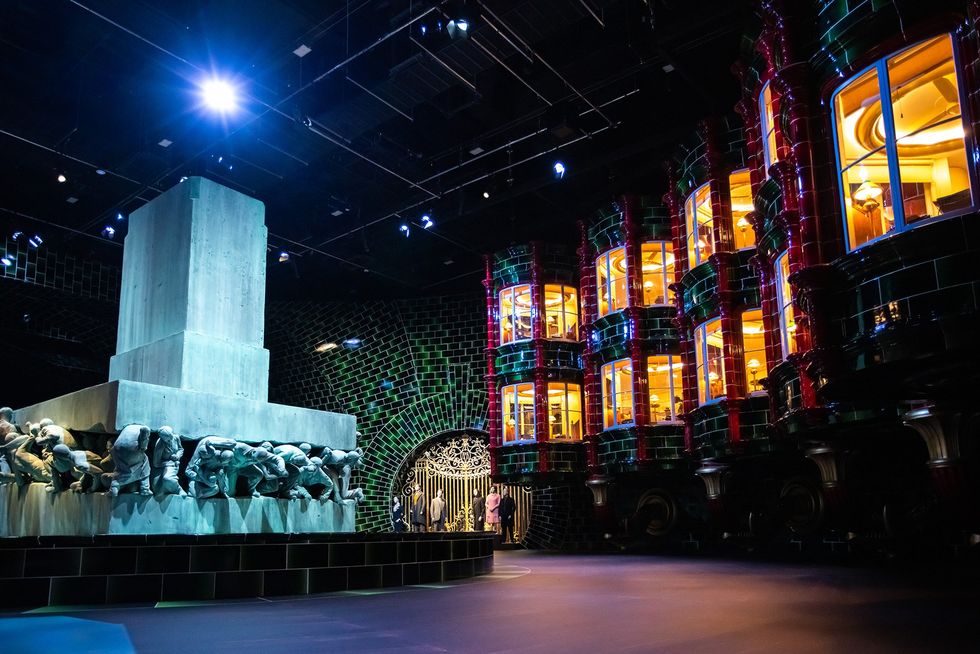 warner bros studio tour making of harry potter tokyo ministry of magic
