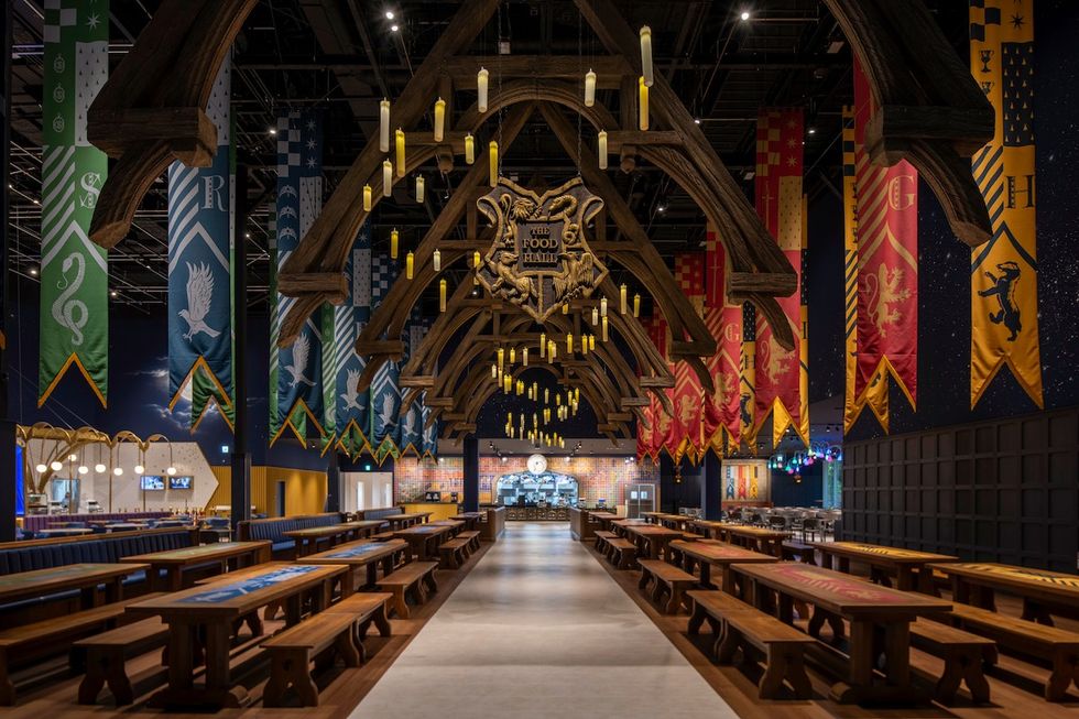 warner bros studio tour tokyo great hall