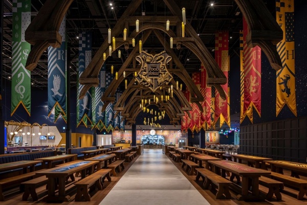 Warner Bros Studio Tour Tokyo - The Making of Harry Potter food hall