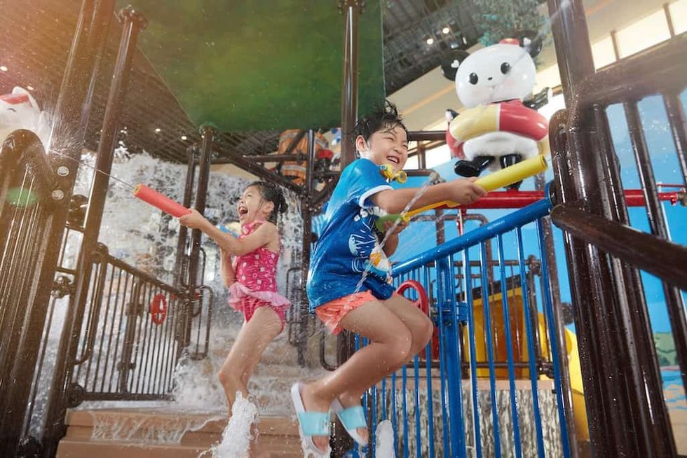 Water World HK Whiskers' Splash