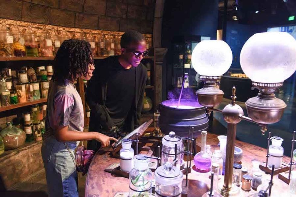 wb-tour-potion making