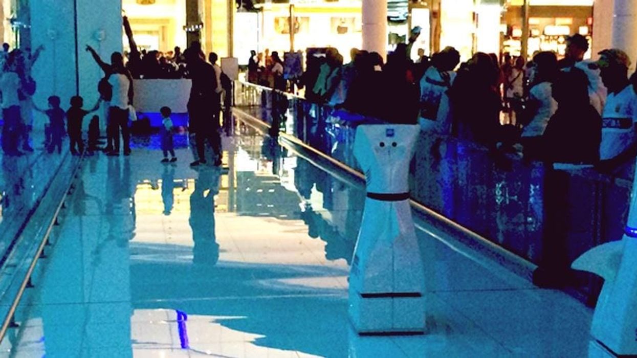 WeRobots' Game Changing Service Robots Sell Tickets at Dubai Aquarium and UnderWater Zoo