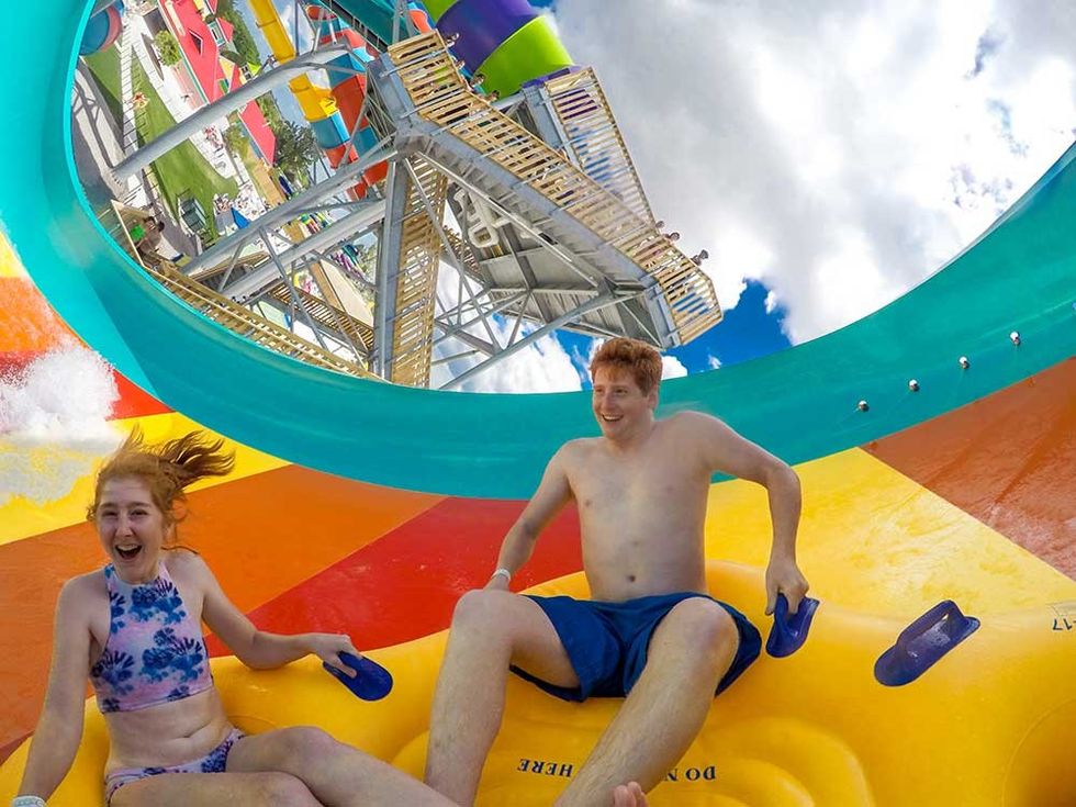 Wet'n'Wild slides family fun wetnwild toronto