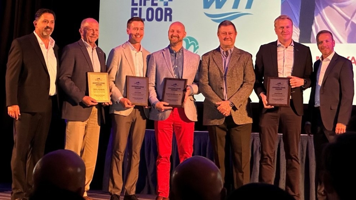 WhiteWater Leading Edge Award Meryal Waterpark ceremony