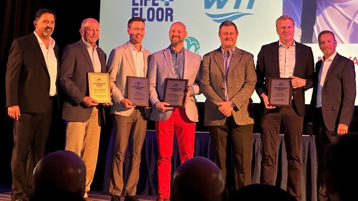 WhiteWater Leading Edge Award Meryal Waterpark ceremony