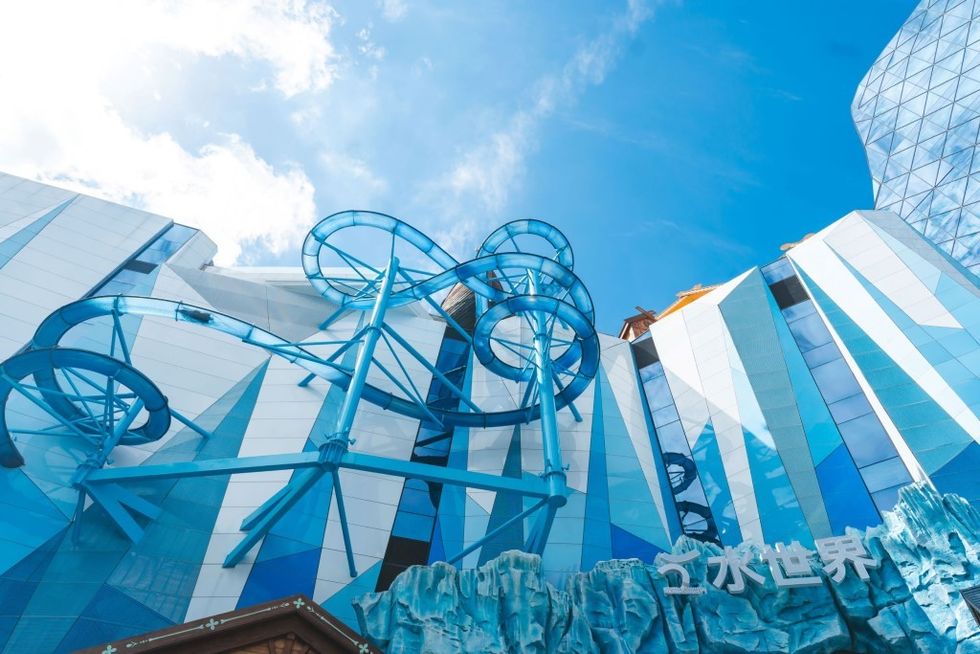 WhiteWater Water World at Shanghai L+SNOW Indoor Skiing Theme Resort