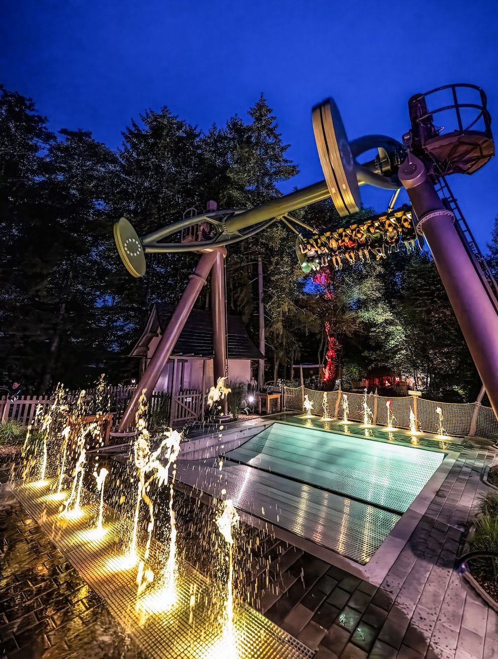 Wild Swing Fantasiana lighting