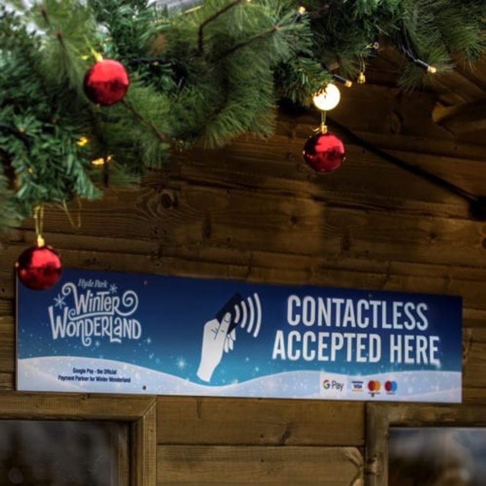 Winter-Wonderland-contactless
