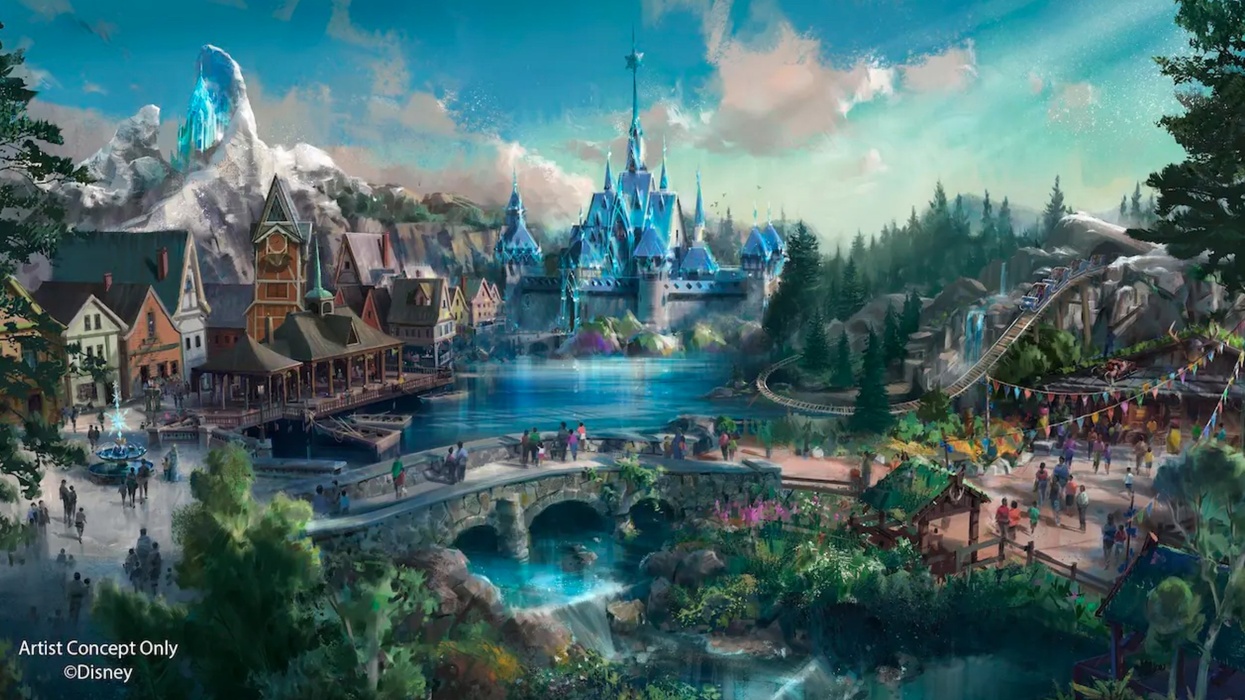world of frozen hong kong disneyland