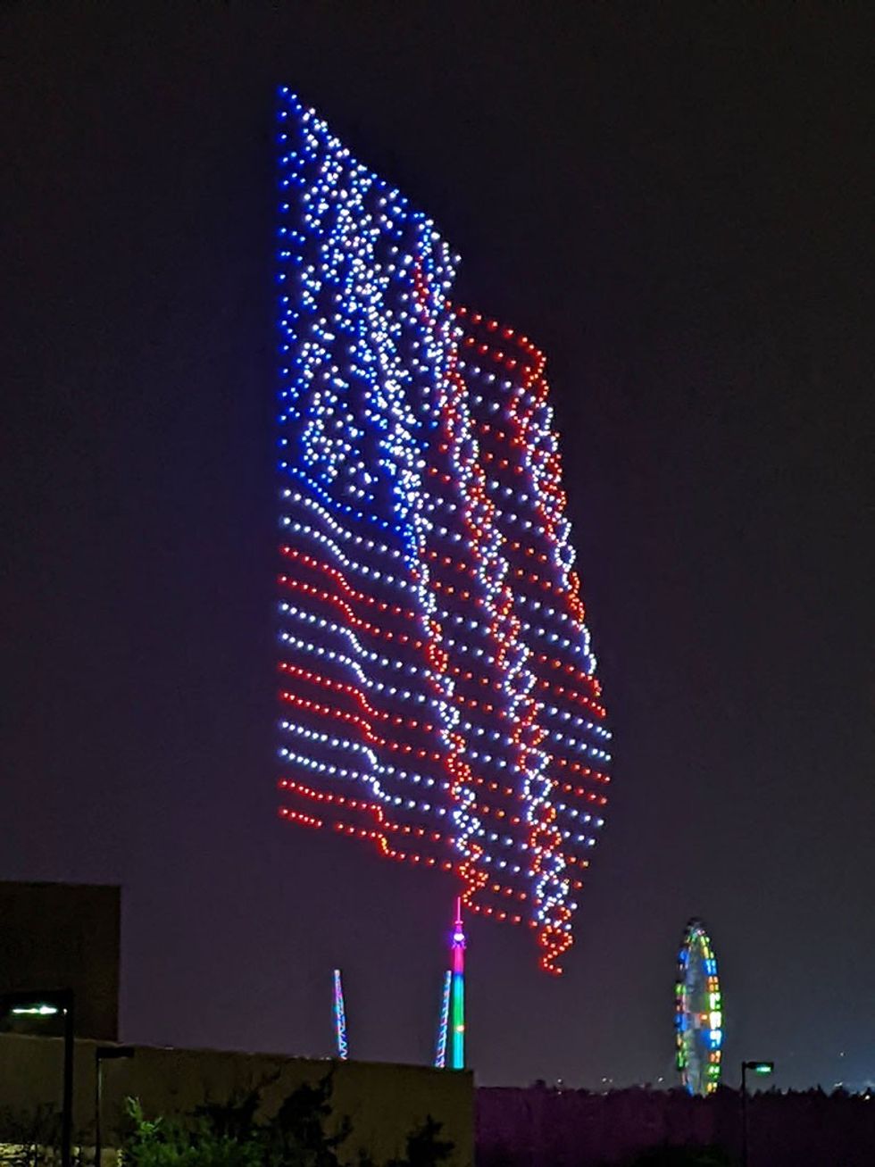 world-record-drone-show-at-IAAPA-2023