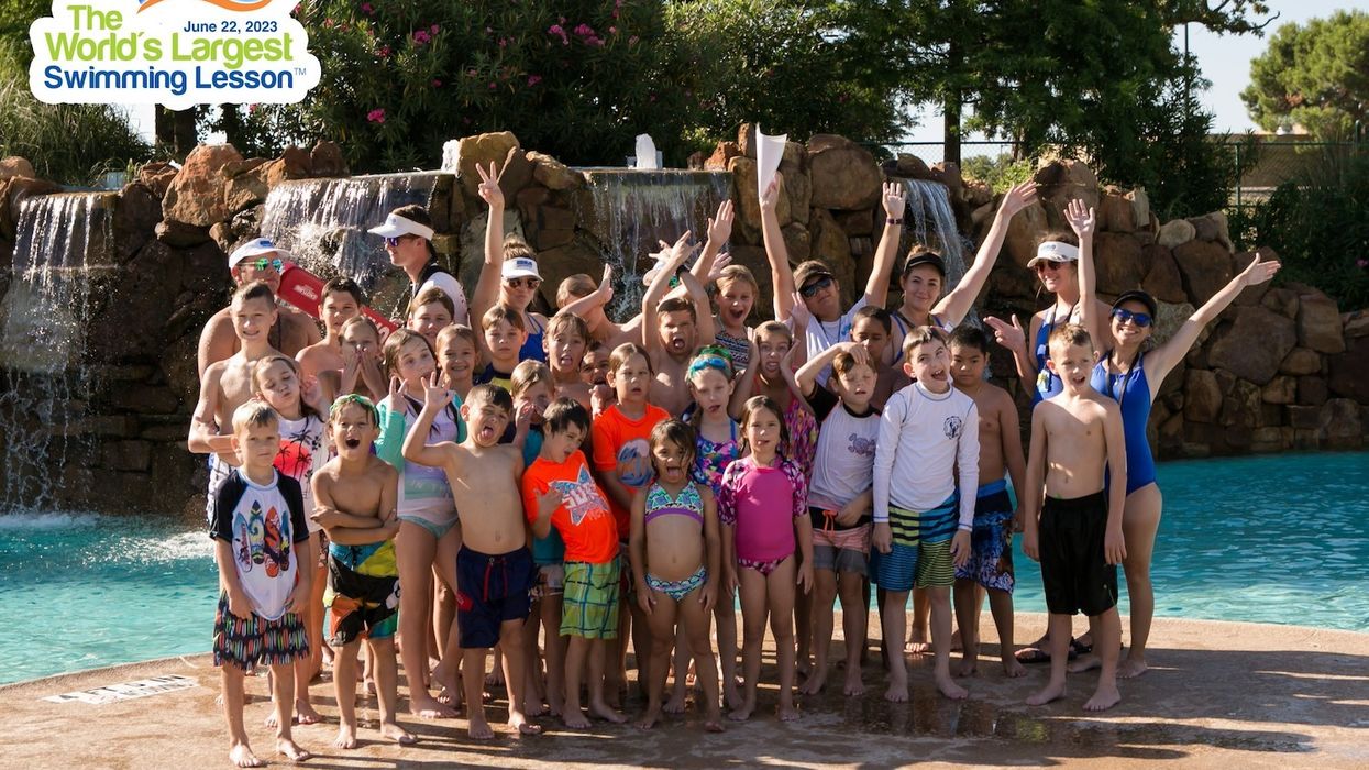 world's largest swimming lesson