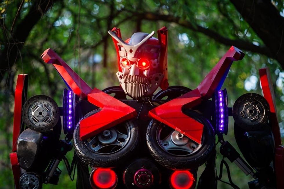 World Touring Exhibitions Living Robots