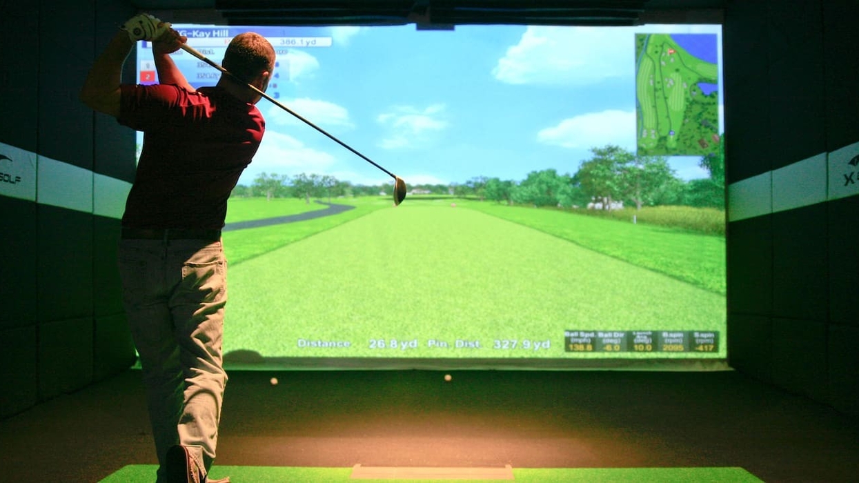 X-GOLF BOOTH