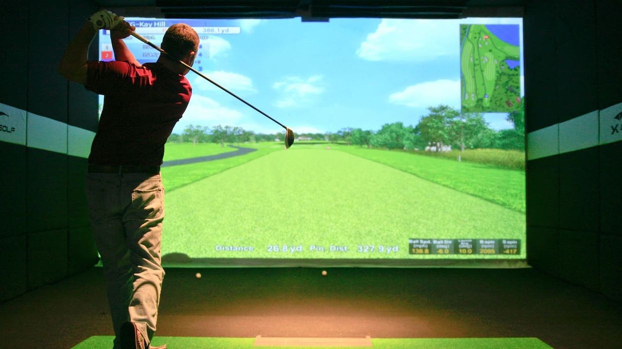 X-GOLF BOOTH