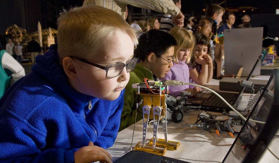 young-learners-at-national-air-and-space-museum