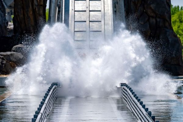 Yuta Falls superflume splash