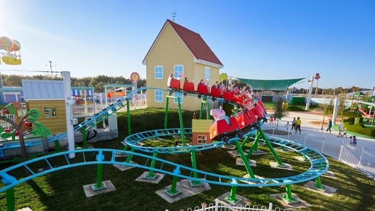 Zamperla Daddy Pig's Roller Coaster Track Peppa Pig Theme Park