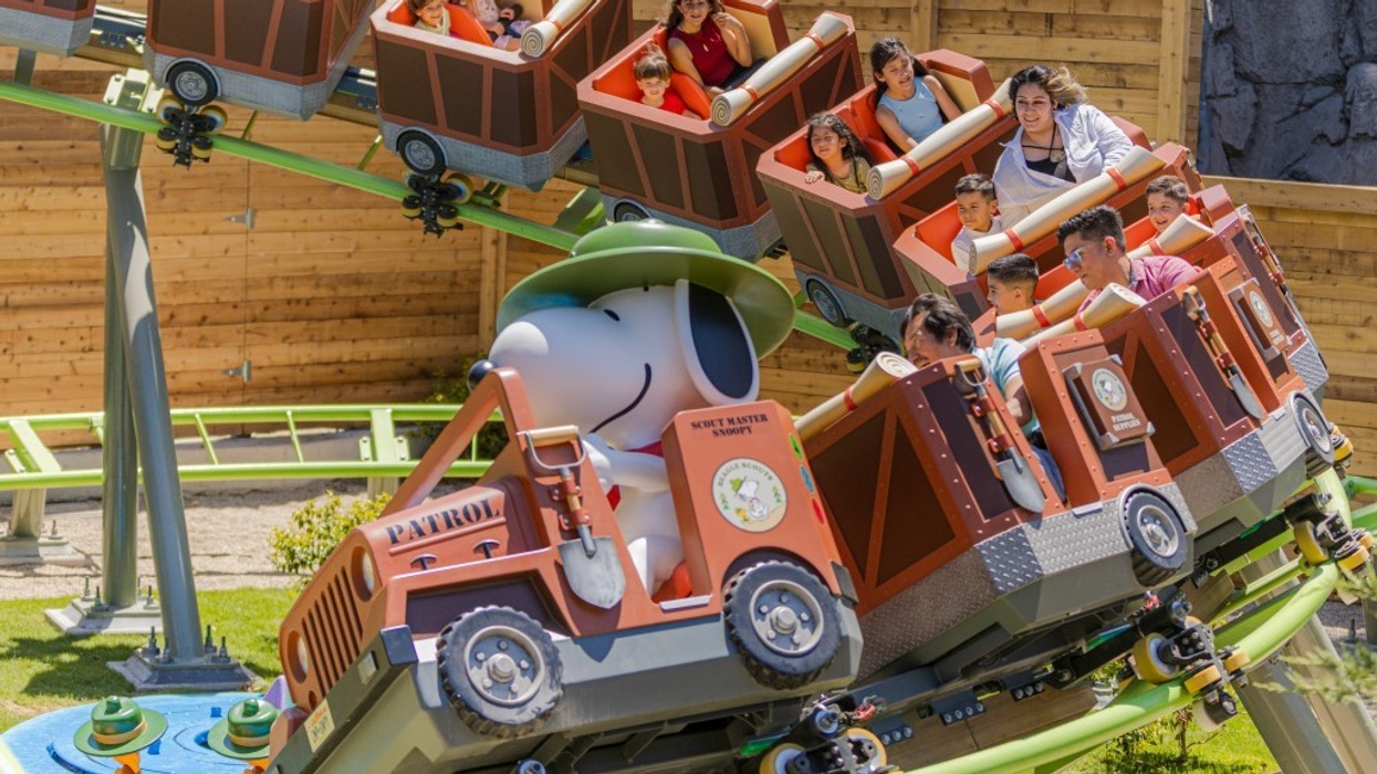 Zamperla Family Coaster 155 Snoopy’s Tenderpaw Twister Coaster