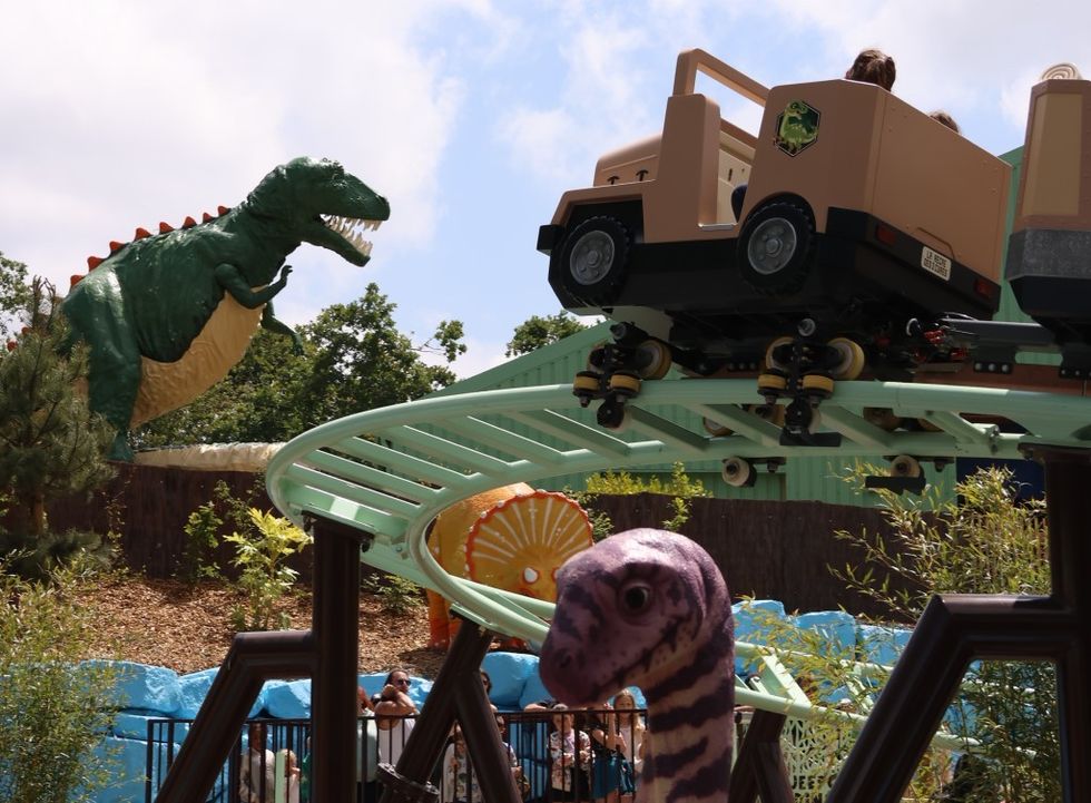 Zamperla Family Coaster 92 at new locations in Europe dinosaurs