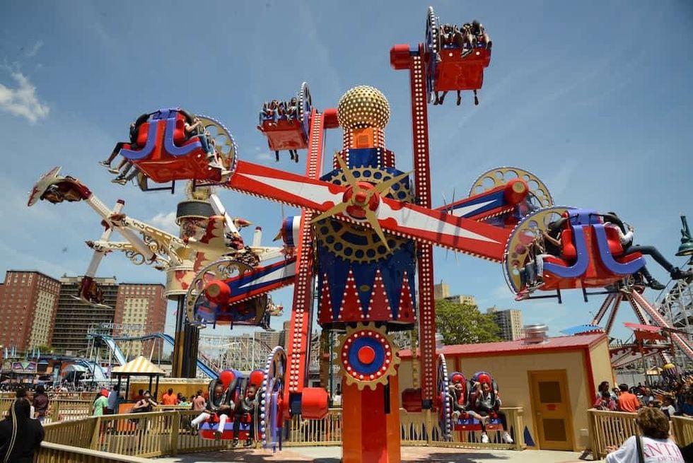 Zamperla-Nebulaz-ride-at-Coney-Island