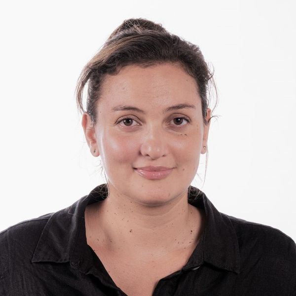 Zehra Ahmed headshot