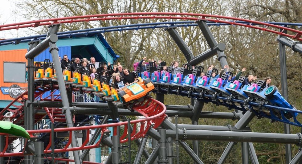 ZIERER Minifigure Speedway Coaster