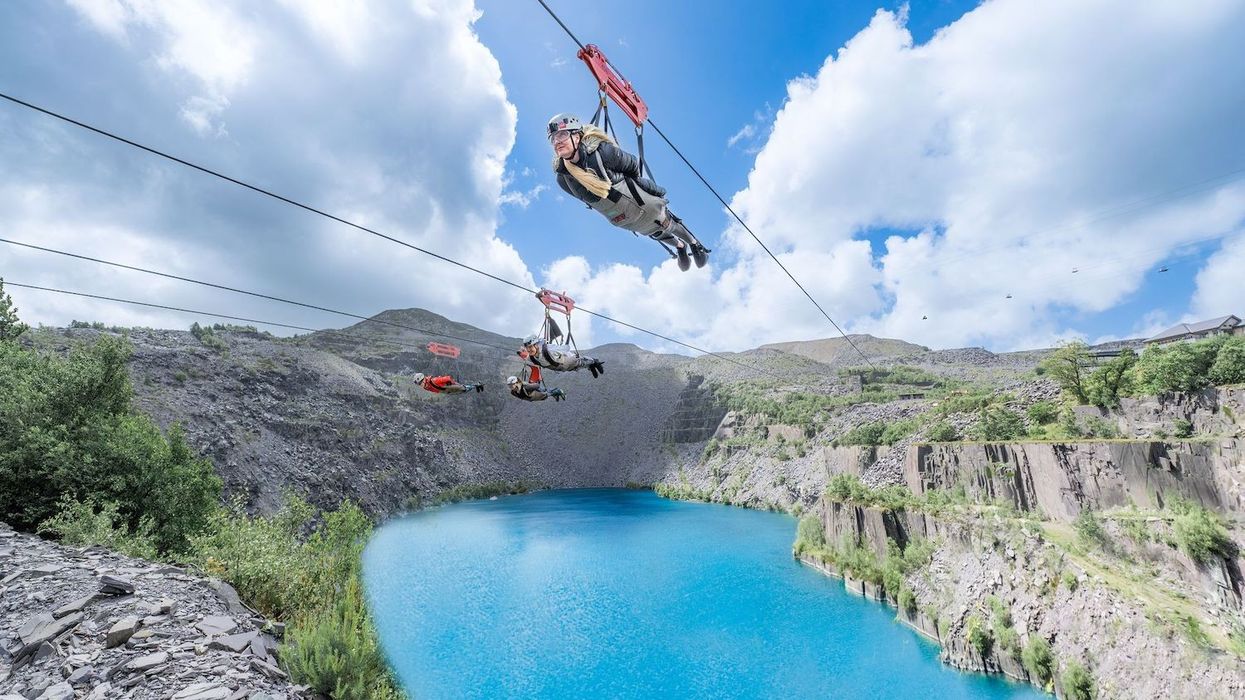 zip world