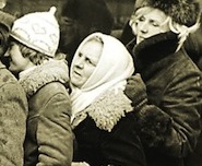 queue in communist poland