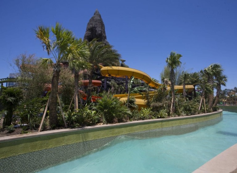 Volcano Bay 6