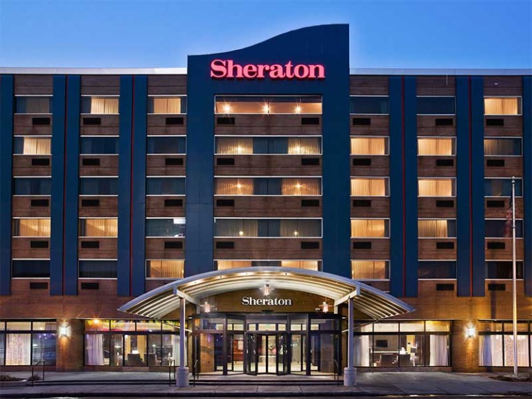 sheraton at the falls daredevil water park niagara