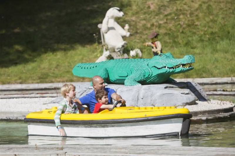 Legoland windsor boats relaxed family fun by Garmendale