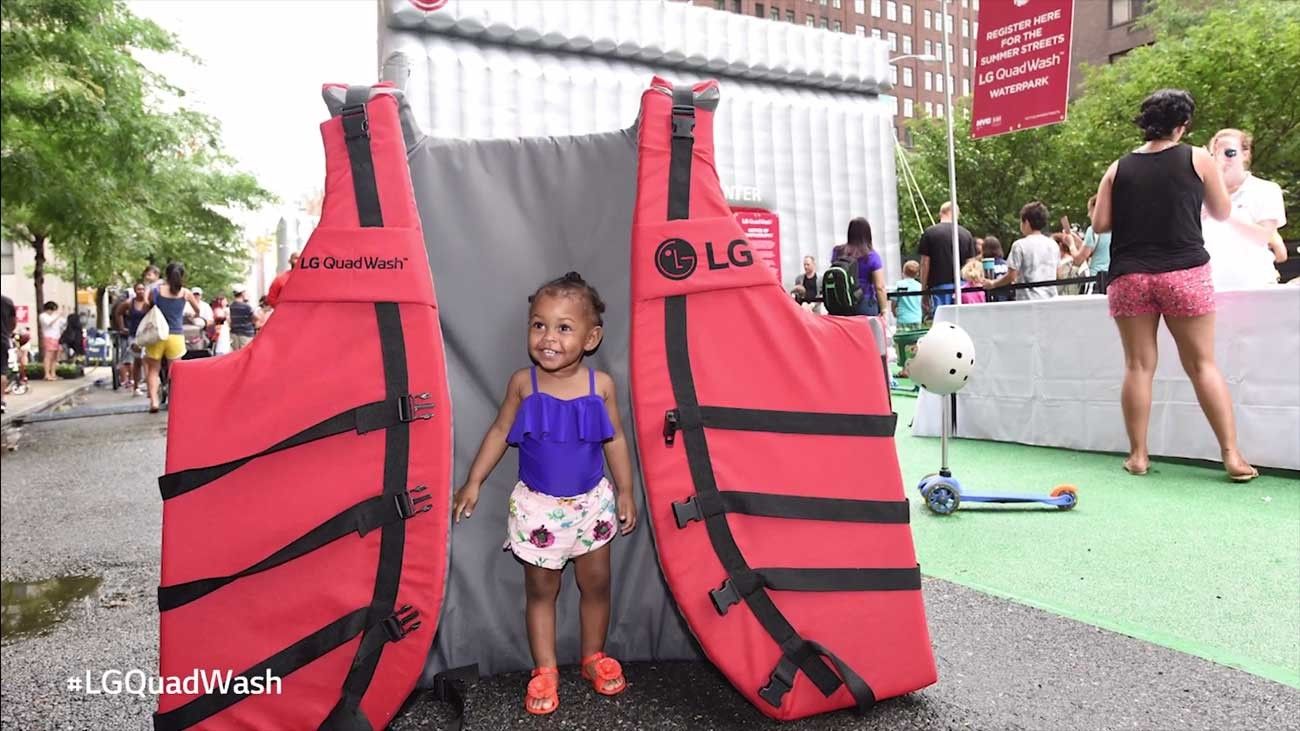 QuadWash dishwasher park cleans up New York City blooloop