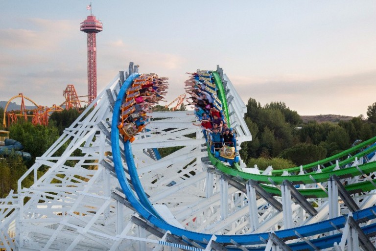 Six Flags Magic Mountain - Twisted Colossus