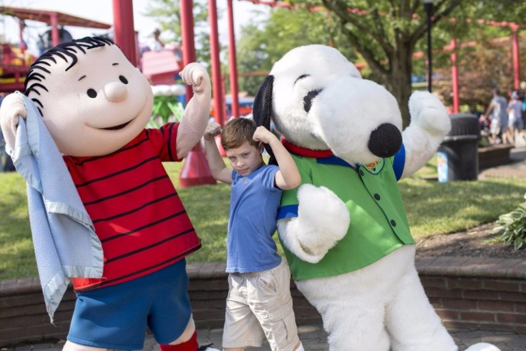 peanuts characters at cedar fair