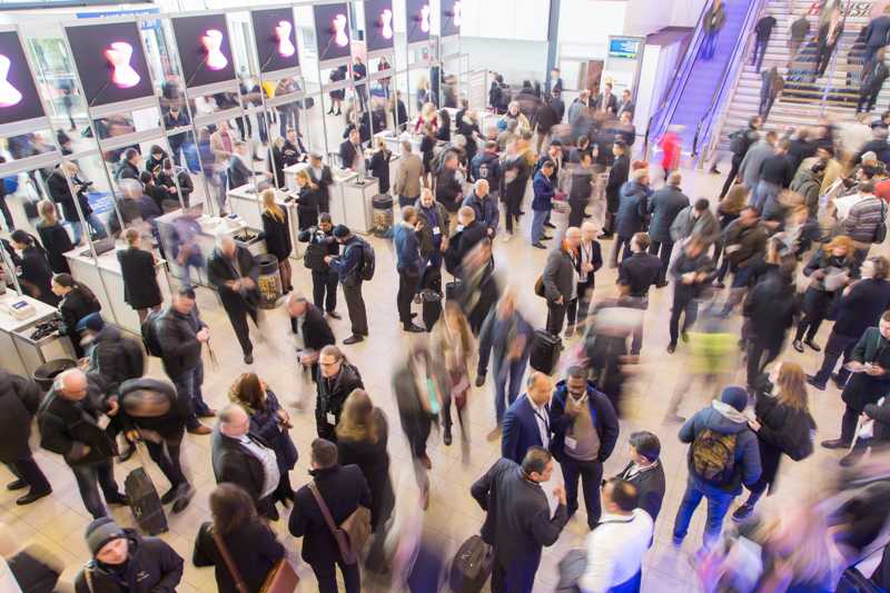 crowds at ise amsterdam