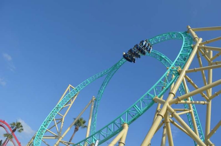 hangtime coaster loop supplied by ride entertainment