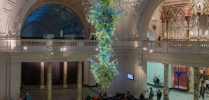 VandA Museum Chihuly chandelier entrance