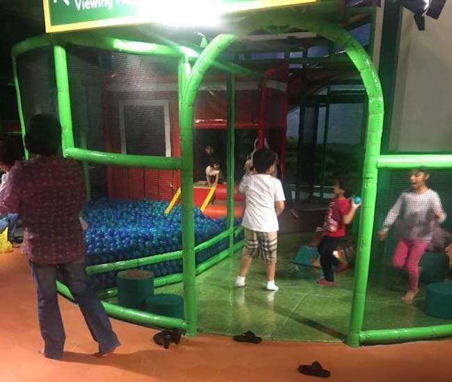 Kids playing at Mattel Play Town Duabi iPlayco