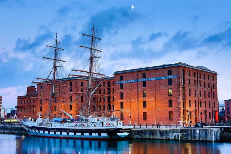 Twilight photo of the Merseyside Maritime Museum at Liverpool Light Night